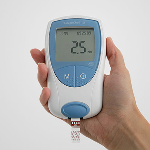 CoaguChek® XS PT/INR Monitoring System Starter Kit 