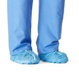 Medline Spunbond Polypropylene Smooth Bottom Shoe Covers Regular Box of 100 
