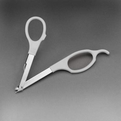 https://woundcare.healthcaresupplypros.com/buy/traditional-wound-care/wound-closure/3m-precise-disposable-skin-staple-remover
