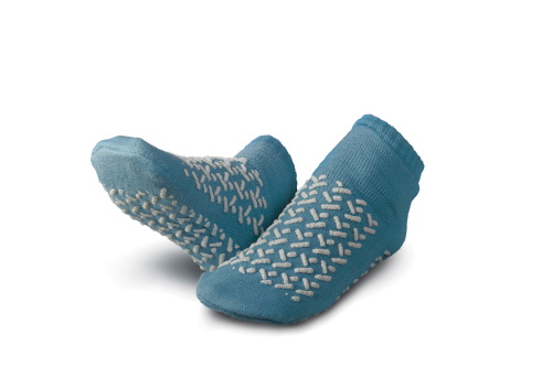https://medicalapparel.healthcaresupplypros.com/buy/patient-wear/slippers/terrycloth-double-tread-slippers